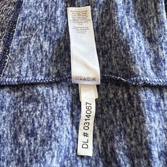 Lucy Tech"Winter Warrior" Goose Down Puffer Zip Vest, Blue, Size S - Picture 9 of 9